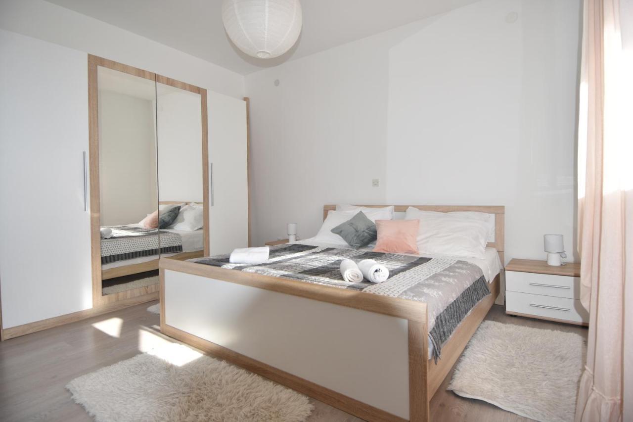 Apartment *Biba* Dugi Rat Εξωτερικό φωτογραφία