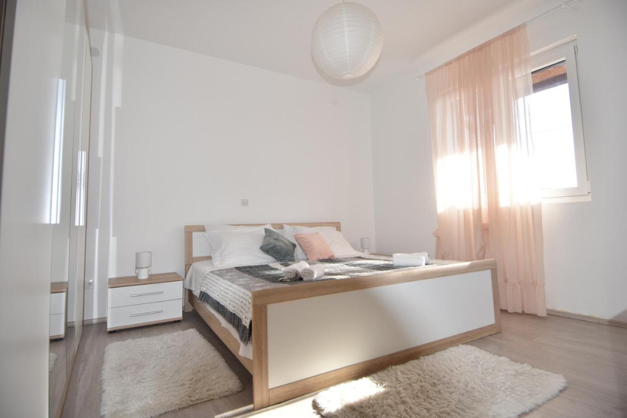 Apartment *Biba* Dugi Rat Εξωτερικό φωτογραφία