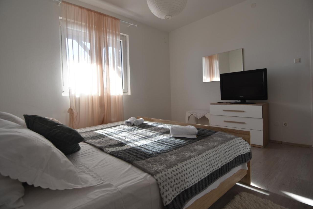 Apartment *Biba* Dugi Rat Εξωτερικό φωτογραφία