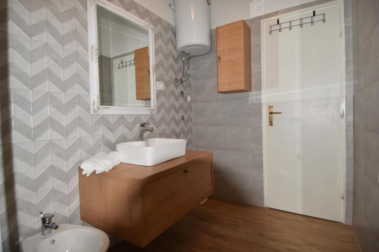 Apartment *Biba* Dugi Rat Εξωτερικό φωτογραφία